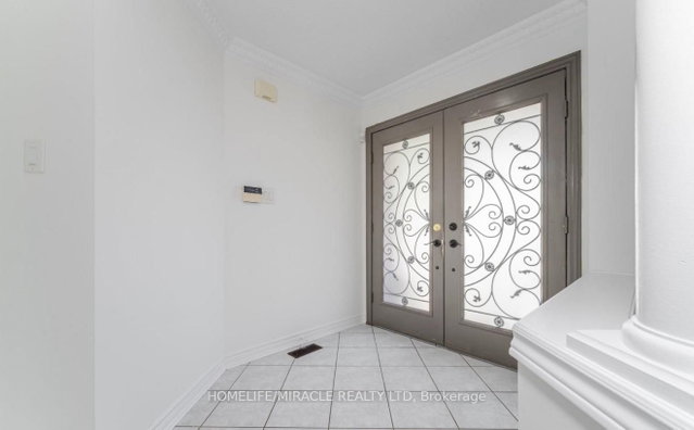 6 Baccarat Crescent