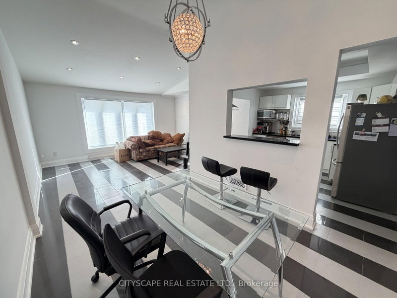 135 Bonham Mississauga,ON L5M 1C8 — Photo 38