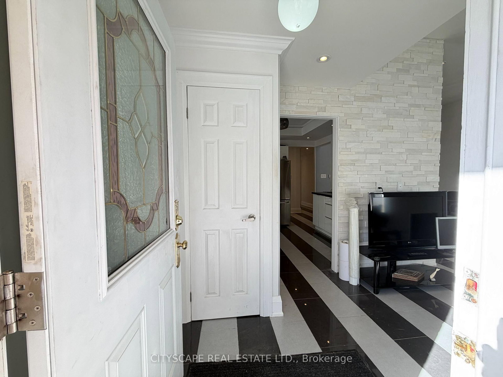 135 Bonham Mississauga,ON L5M 1C8 — Photo 6