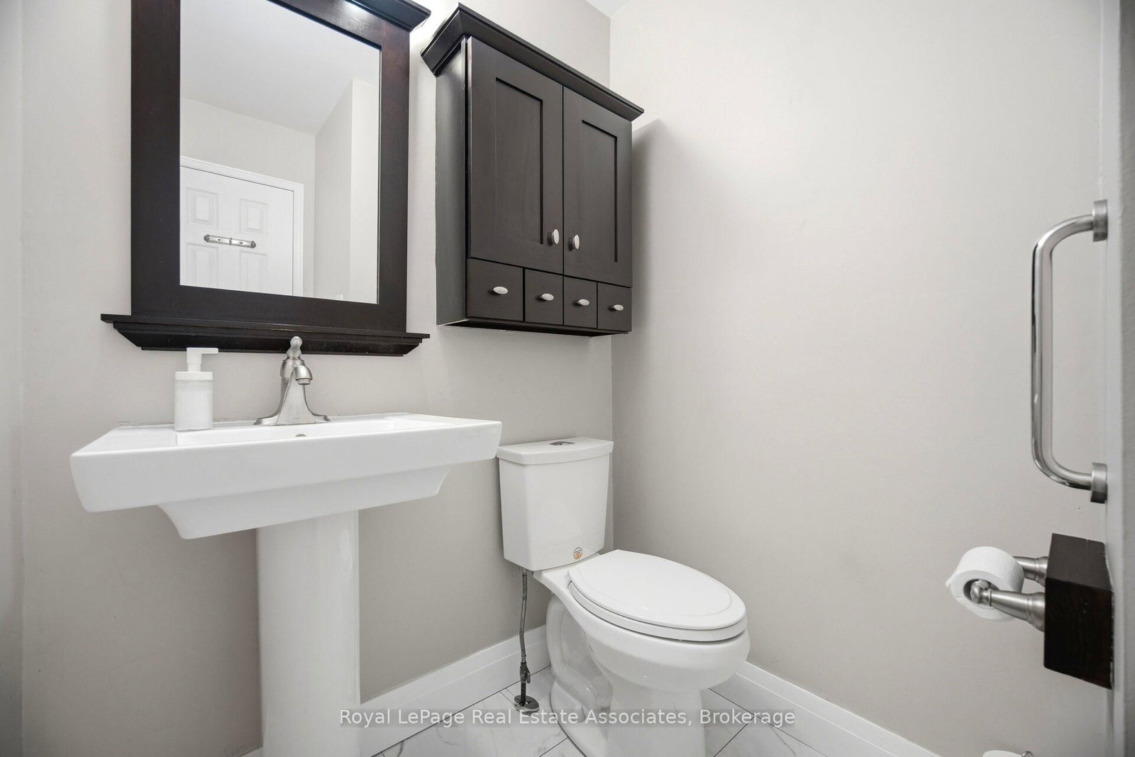 6343 Alderwood Trail • Mississauga, ON photo 18