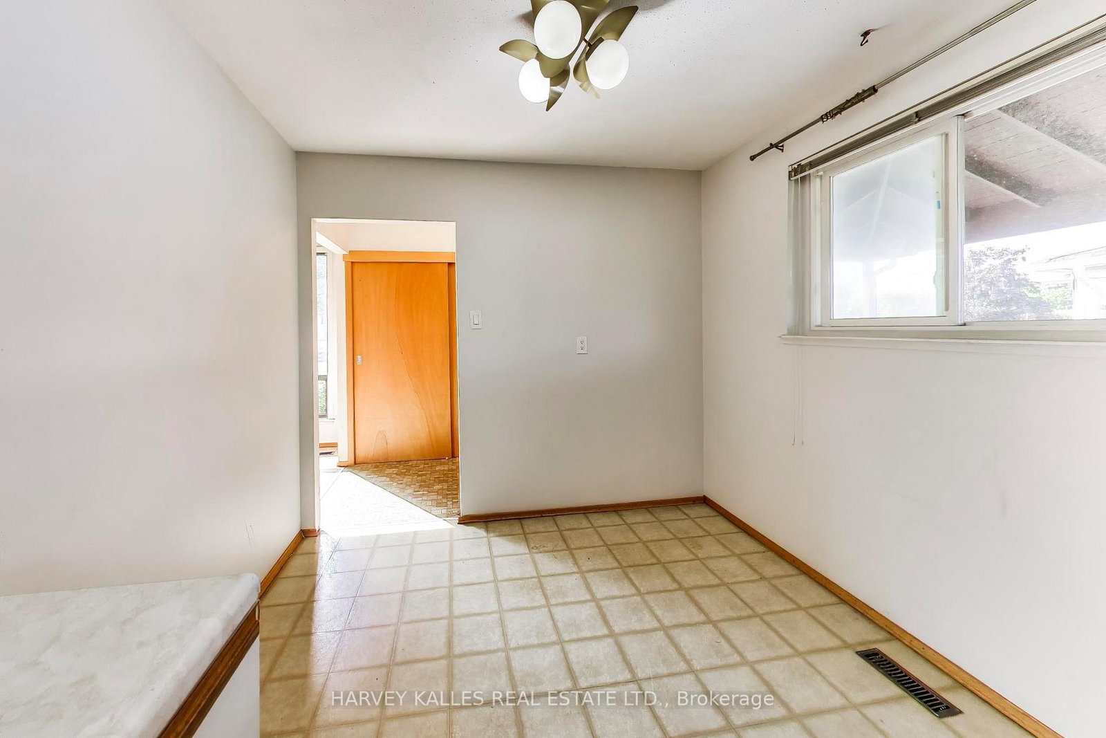 3760 Woodruff Crescent • Mississauga, ON photo 9