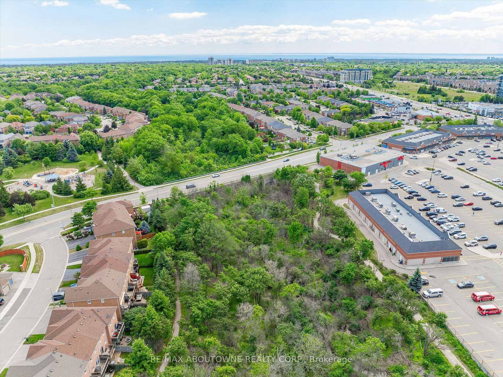 2420 RAVINEBROOK Crescent • Oakville, ON photo 46
