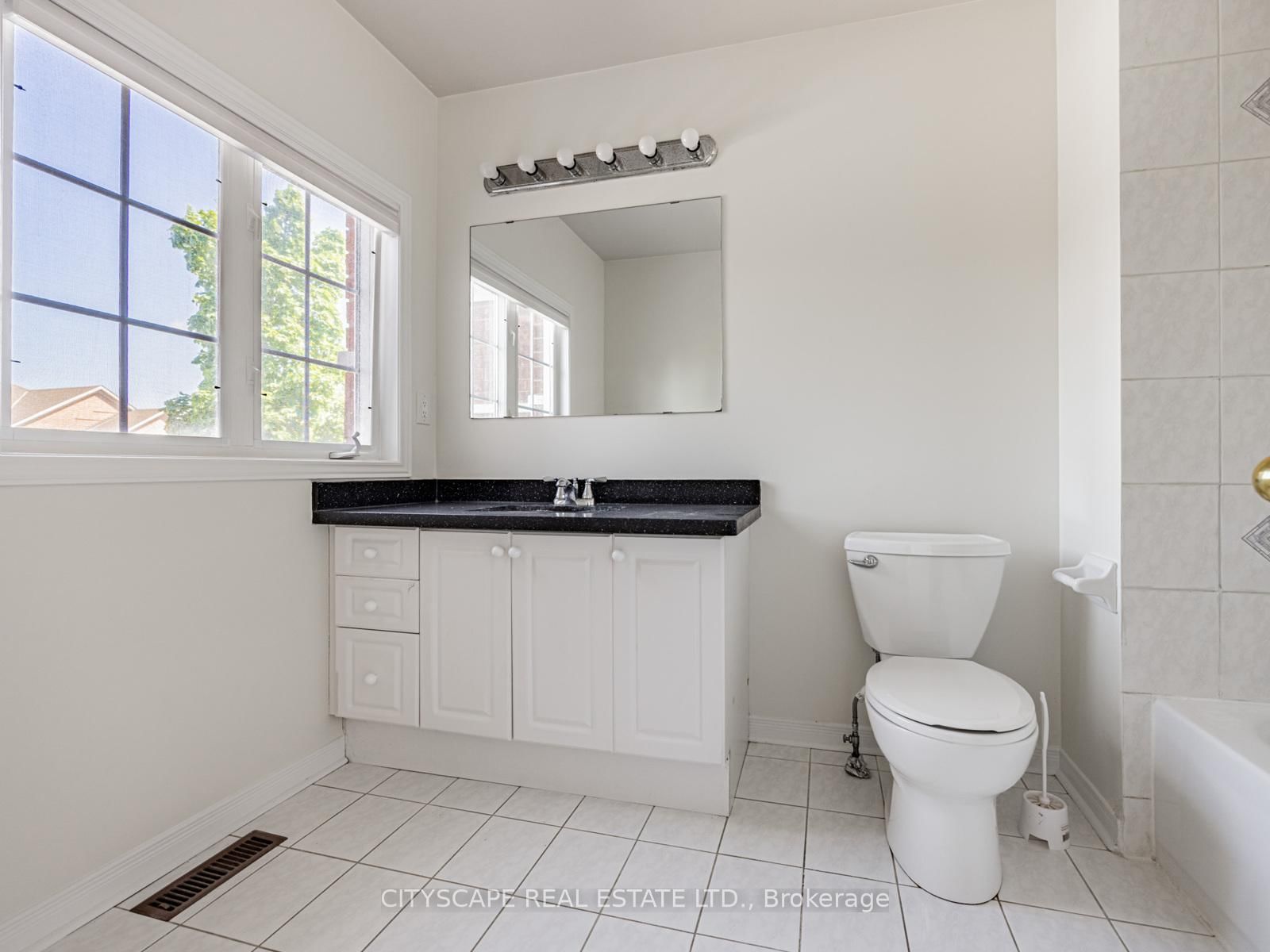 3270 Ridgeleigh Mississauga,Ontario L5M 6R9 — Photo 29