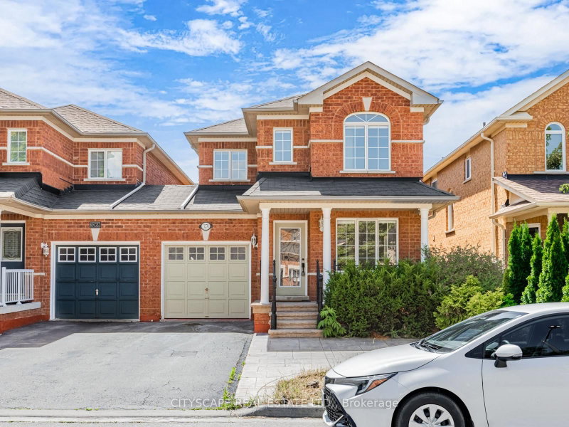3270 Ridgeleigh Mississauga,Ontario L5M 6R9 — Photo 3