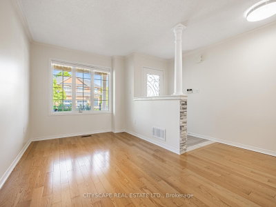 3270 Ridgeleigh Mississauga,Ontario L5M 6R9 — Photo 9