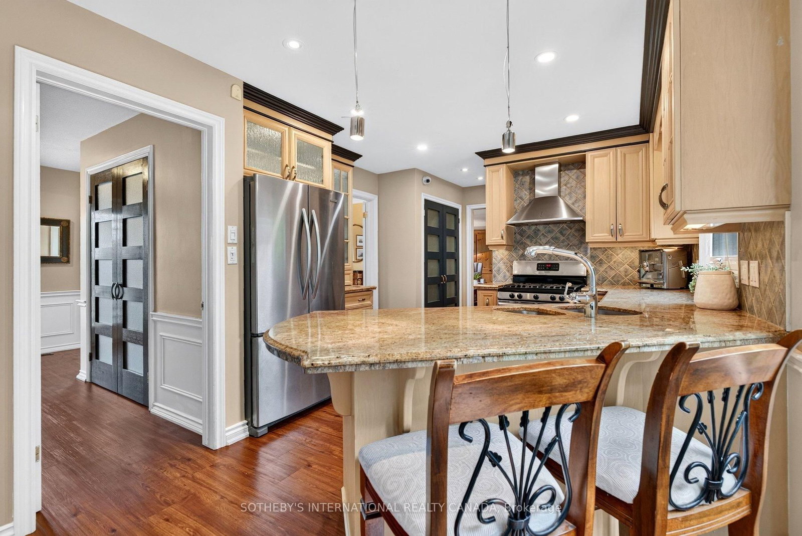 1952 Edenvale Crescent • Burlington, ON photo 11