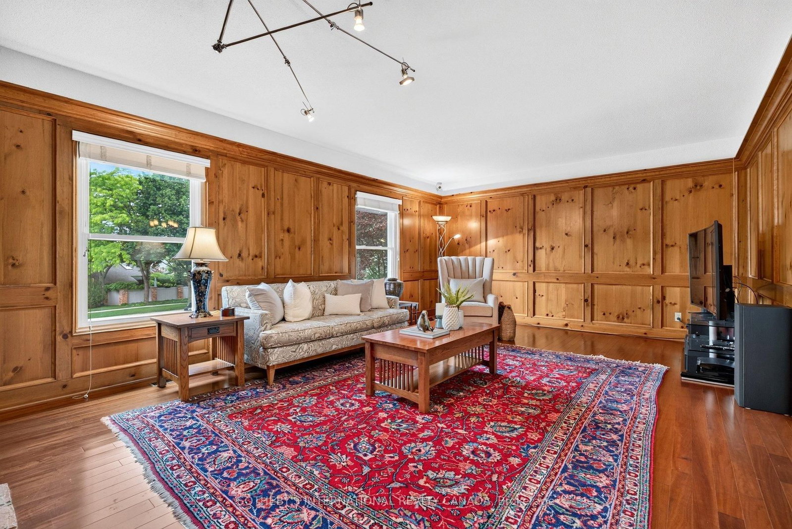 1952 Edenvale Crescent • Burlington, ON photo 14