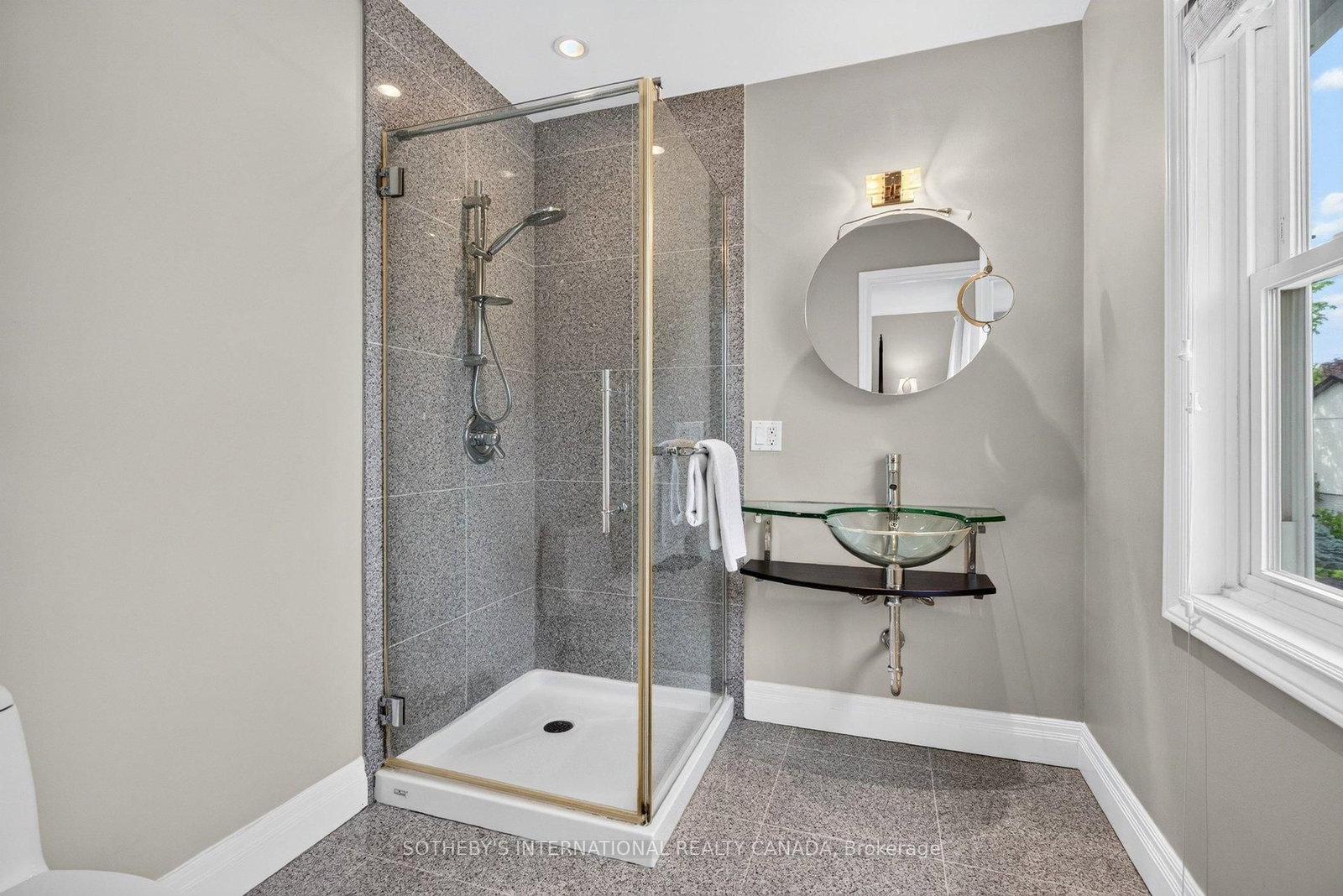1952 Edenvale Crescent • Burlington, ON photo 23