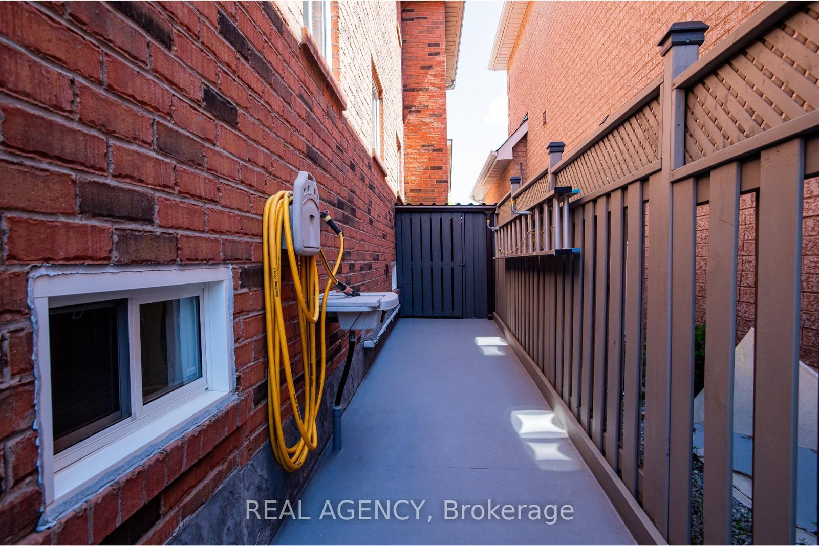 923 Blyleven Boulevard • Mississauga, ON photo 43