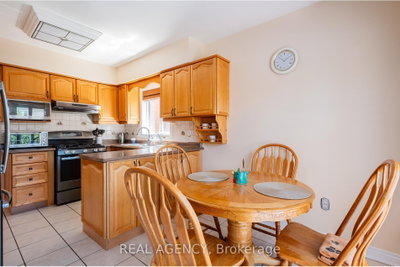 923 Blyleven Boulevard • Mississauga, ON photo 9