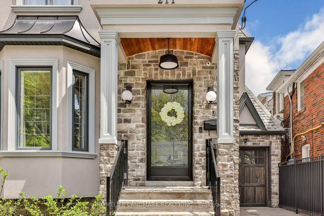 211 South Kingsway Way