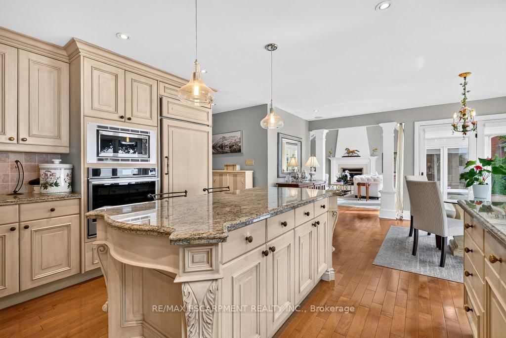 3312 Lakeland Crescent • Burlington, ON photo 14