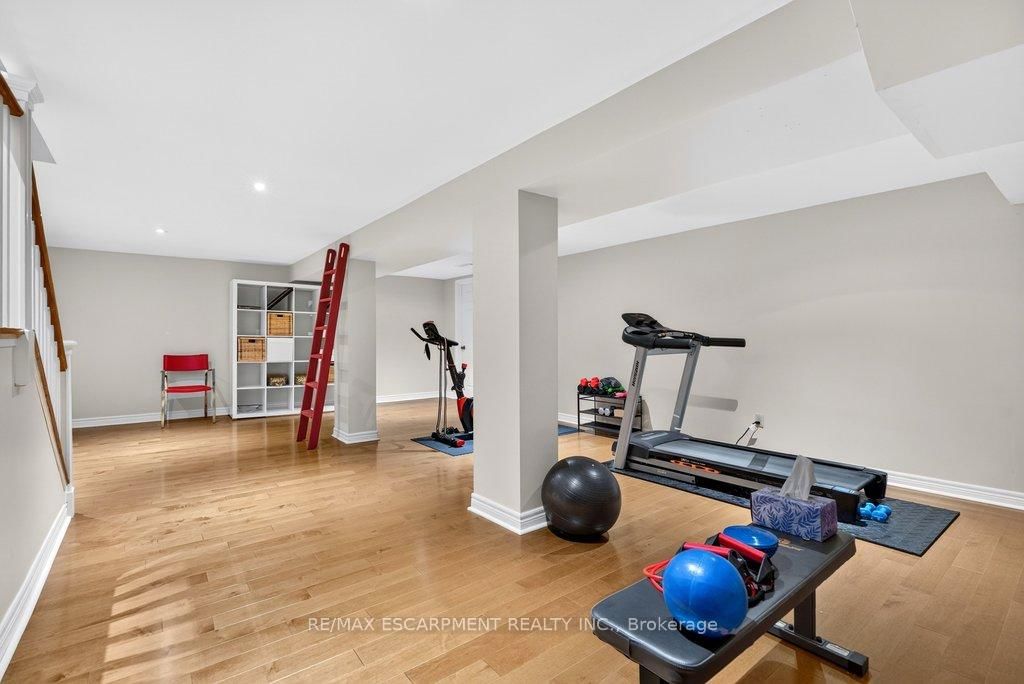 3312 Lakeland Crescent • Burlington, ON photo 32