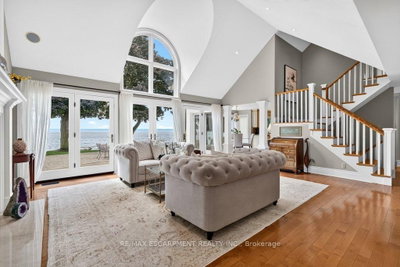 3312 Lakeland Crescent • Burlington, ON photo 8
