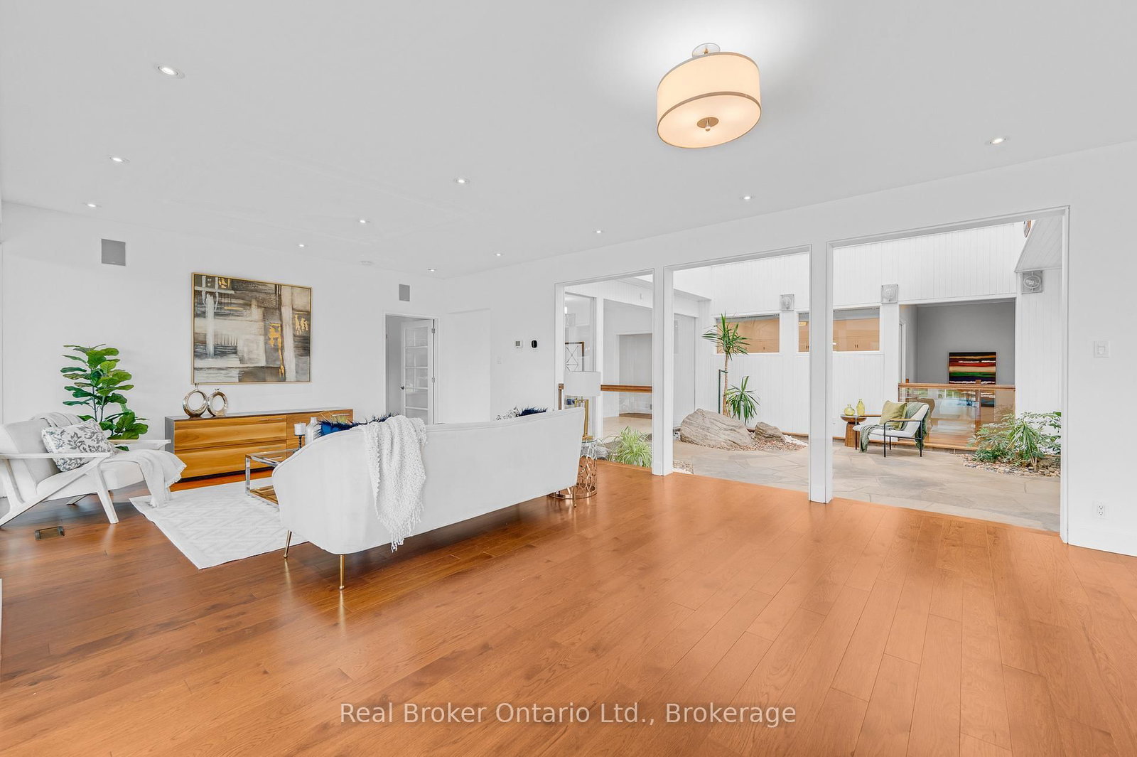 7295 Bell School Line • Milton, ON photo 9