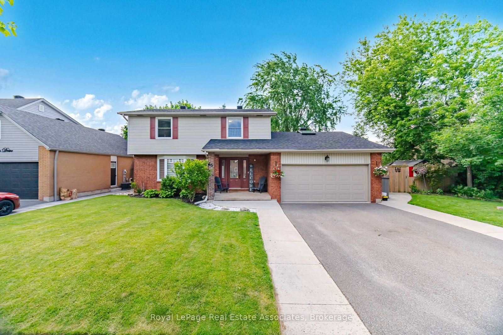 45 Cleaveholm Drive • Halton Hills, ON photo 3