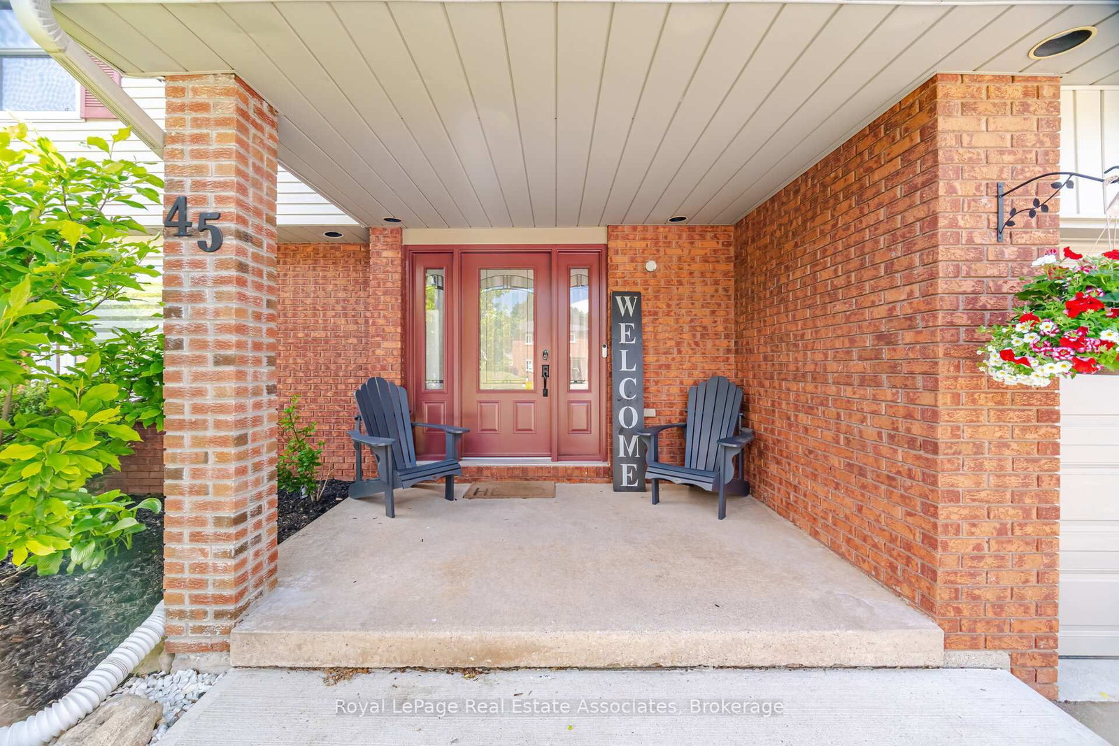45 Cleaveholm Drive • Halton Hills, ON photo 4