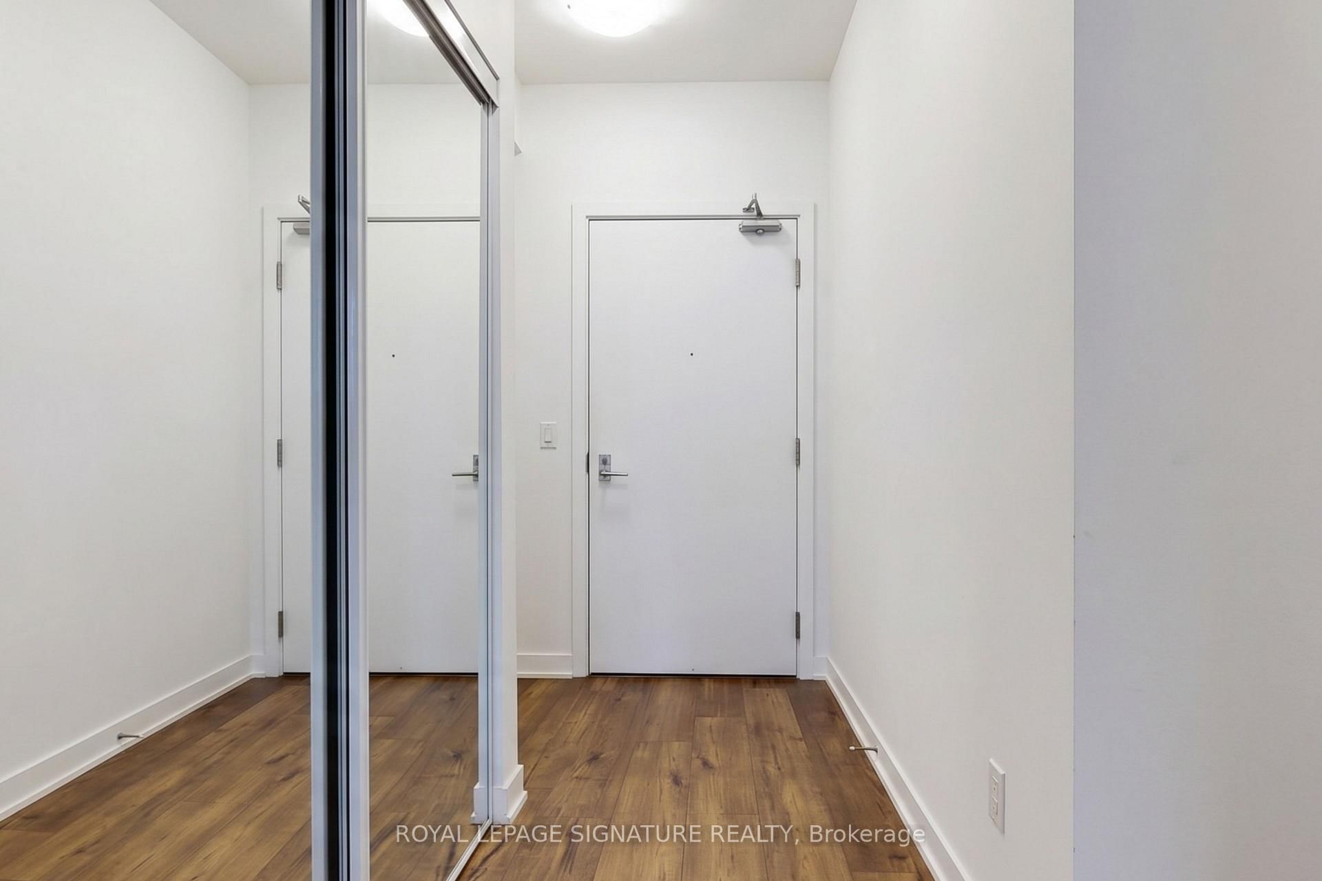 4655 Glen Erin Drive, Unit 1601