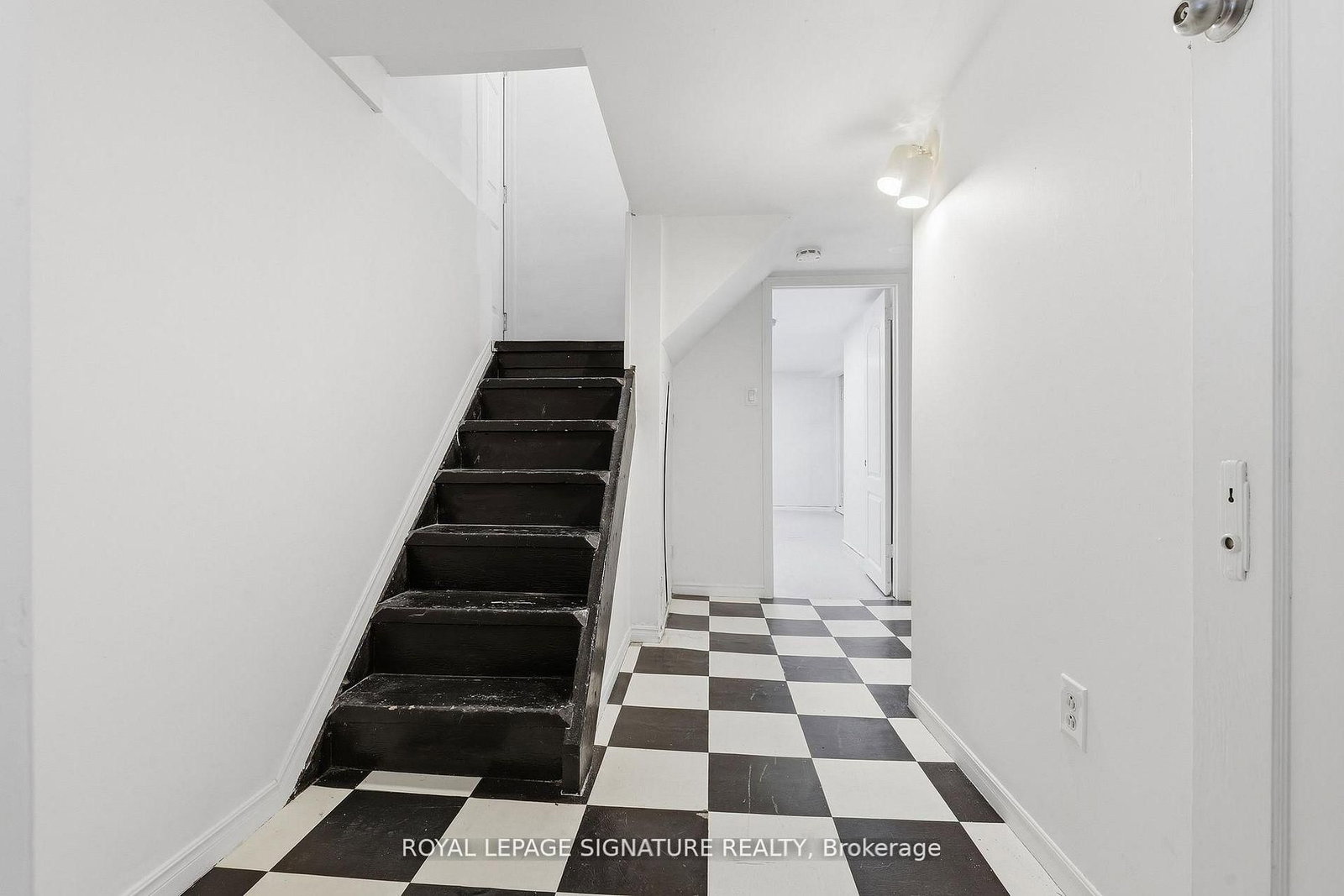 53 Juliet Crescent • Toronto, ON photo 14
