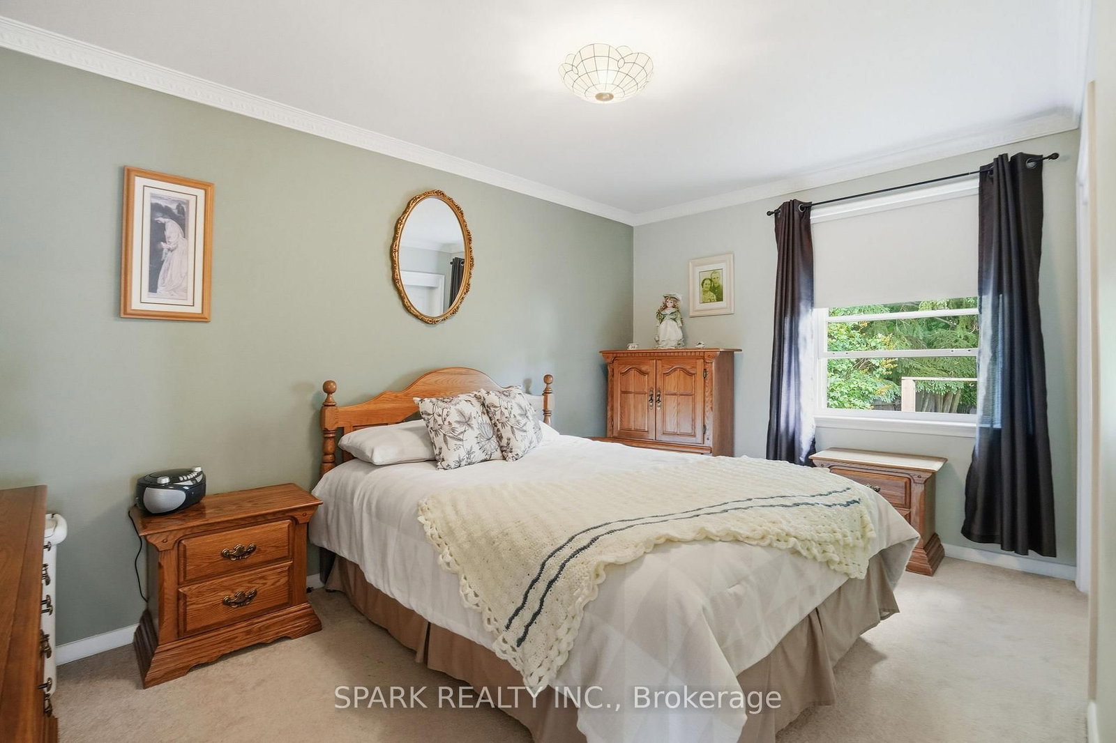 416 Delrex Boulevard • Halton Hills, ON photo 12