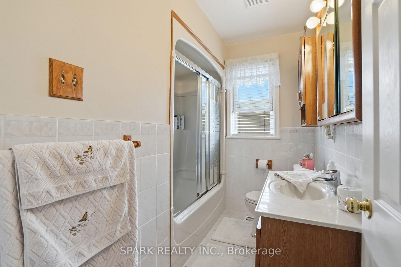 416 Delrex Boulevard • Halton Hills, ON photo 14