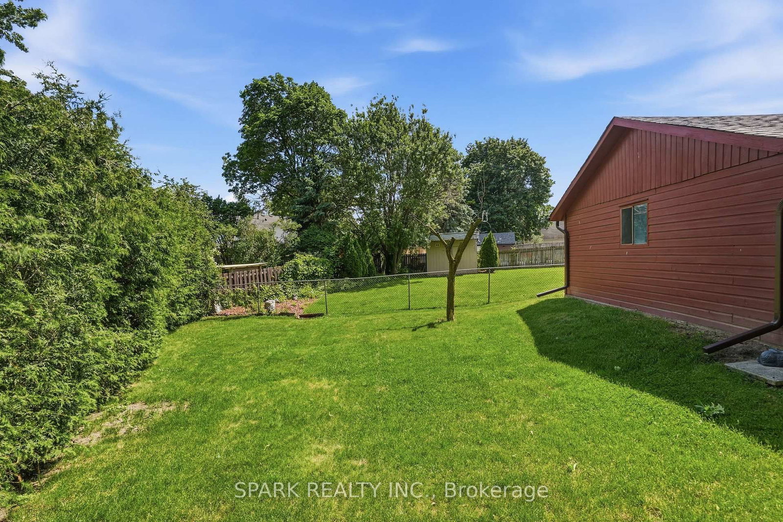 416 Delrex Boulevard • Halton Hills, ON photo 35