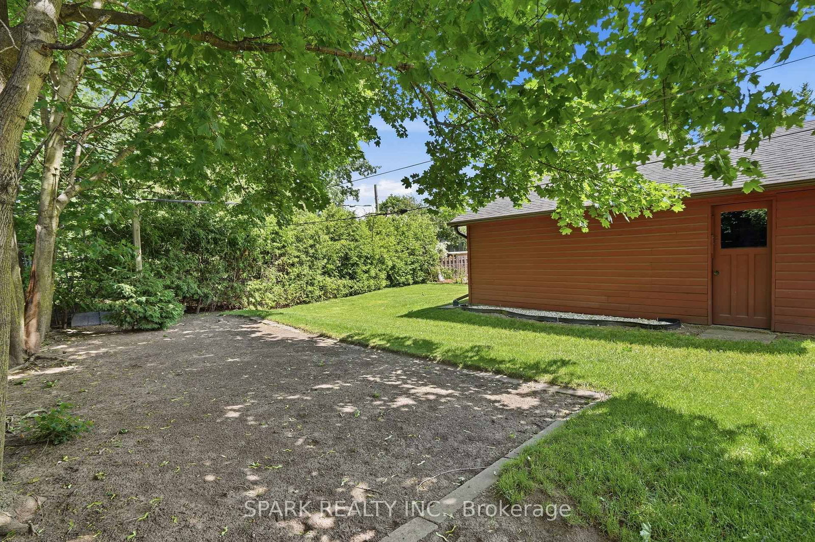 416 Delrex Boulevard • Halton Hills, ON photo 37