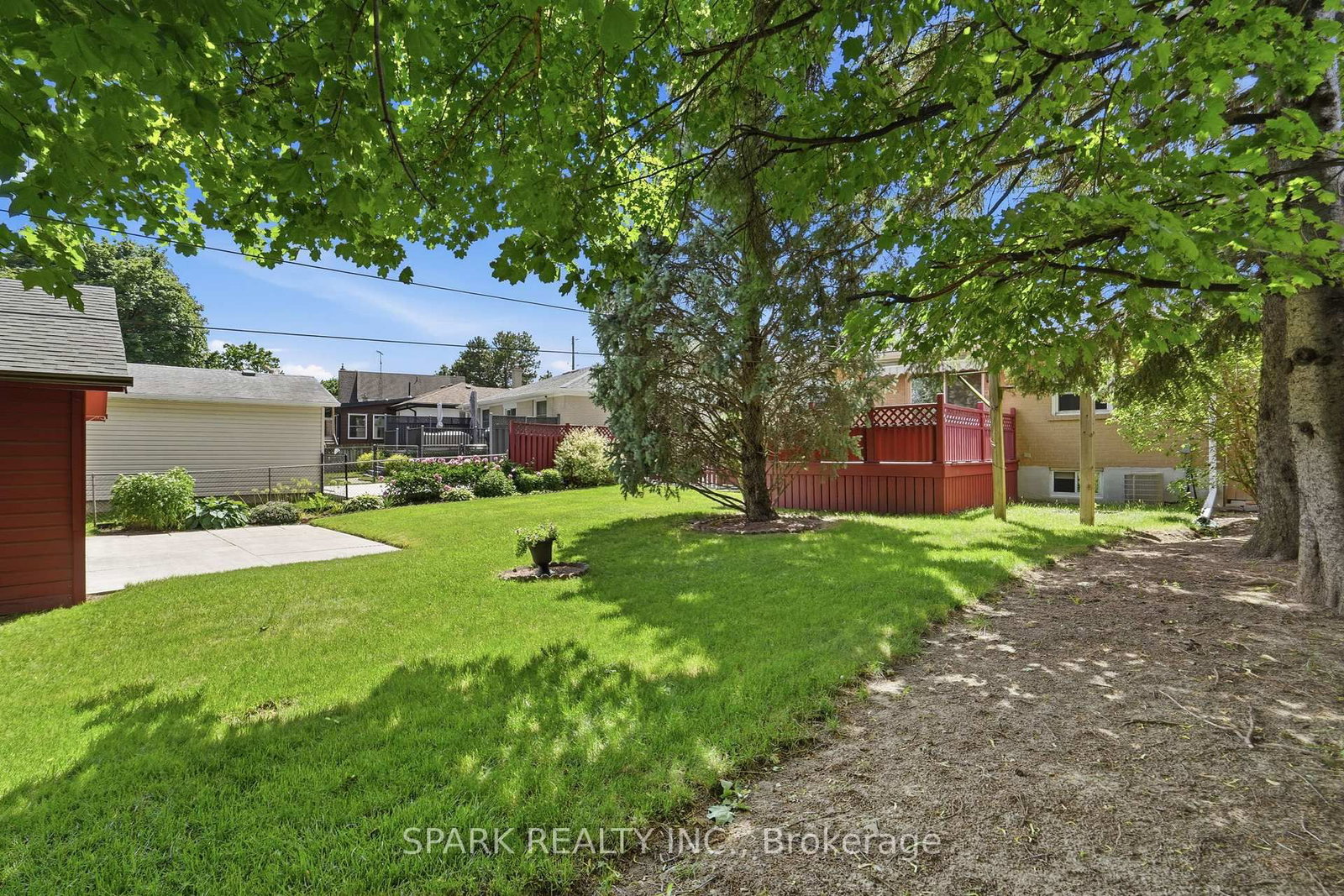 416 Delrex Boulevard • Halton Hills, ON photo 40
