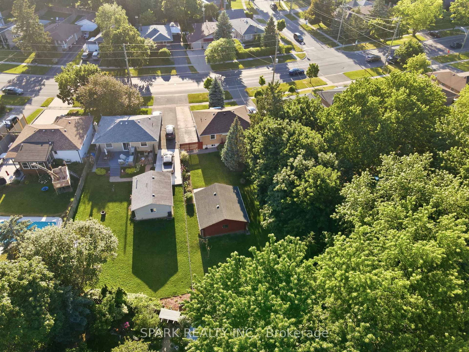 416 Delrex Boulevard • Halton Hills, ON photo 46