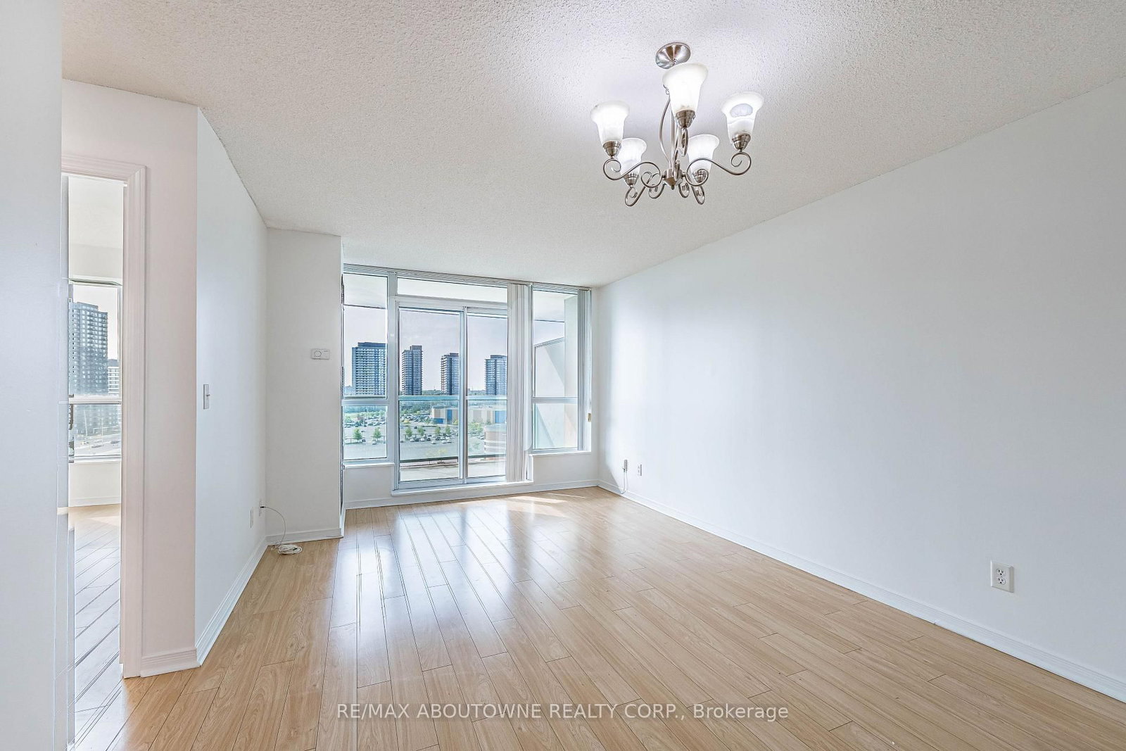 2585 Erin Centre Boulevard • #1102 • Mississauga, ON photo 8