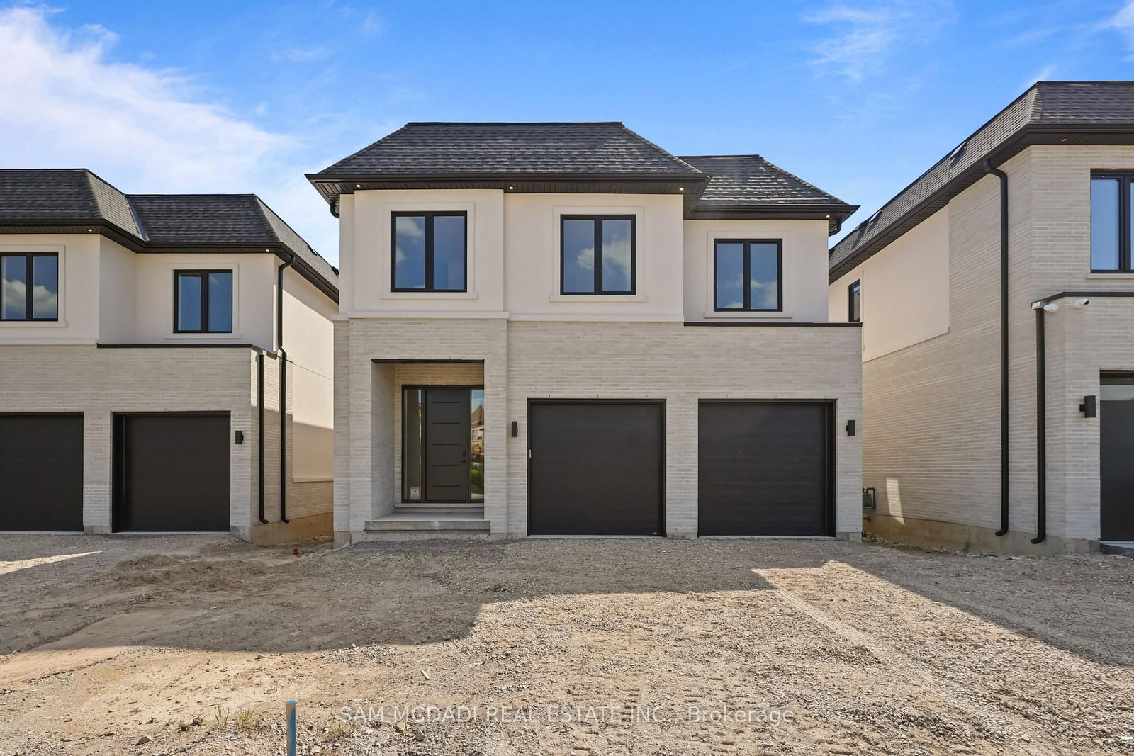 2354 Eighth Line • Oakville, ON photo 39