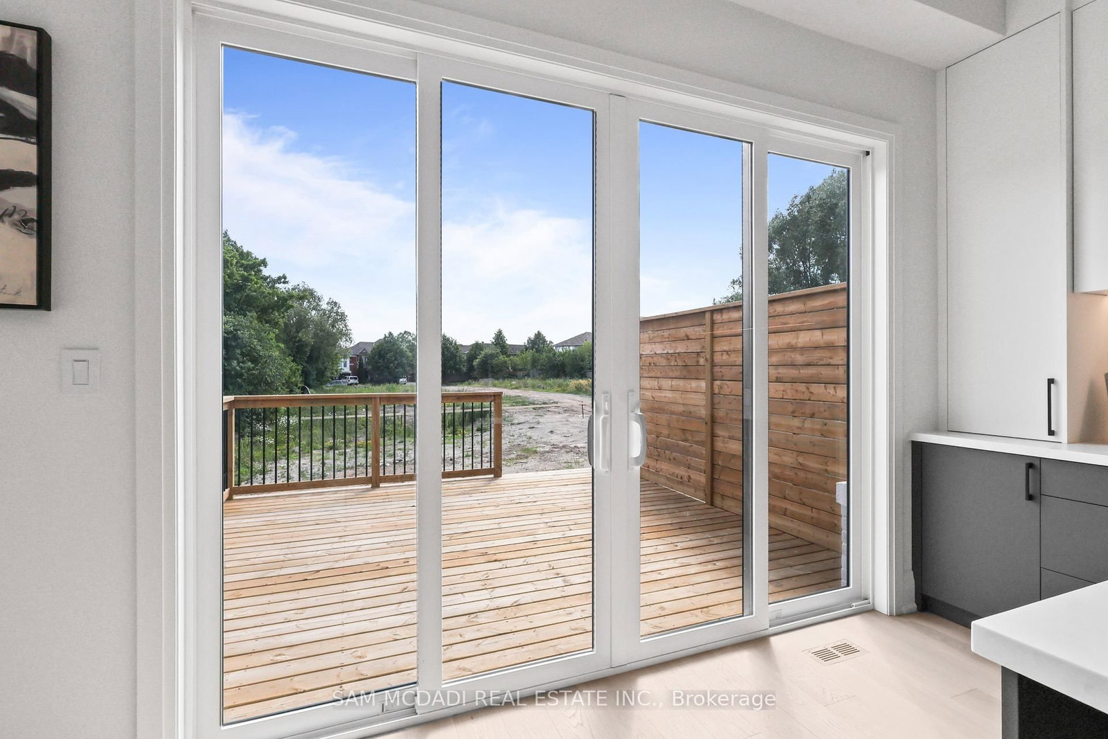 2350 Eighth Line • Oakville, ON photo 18