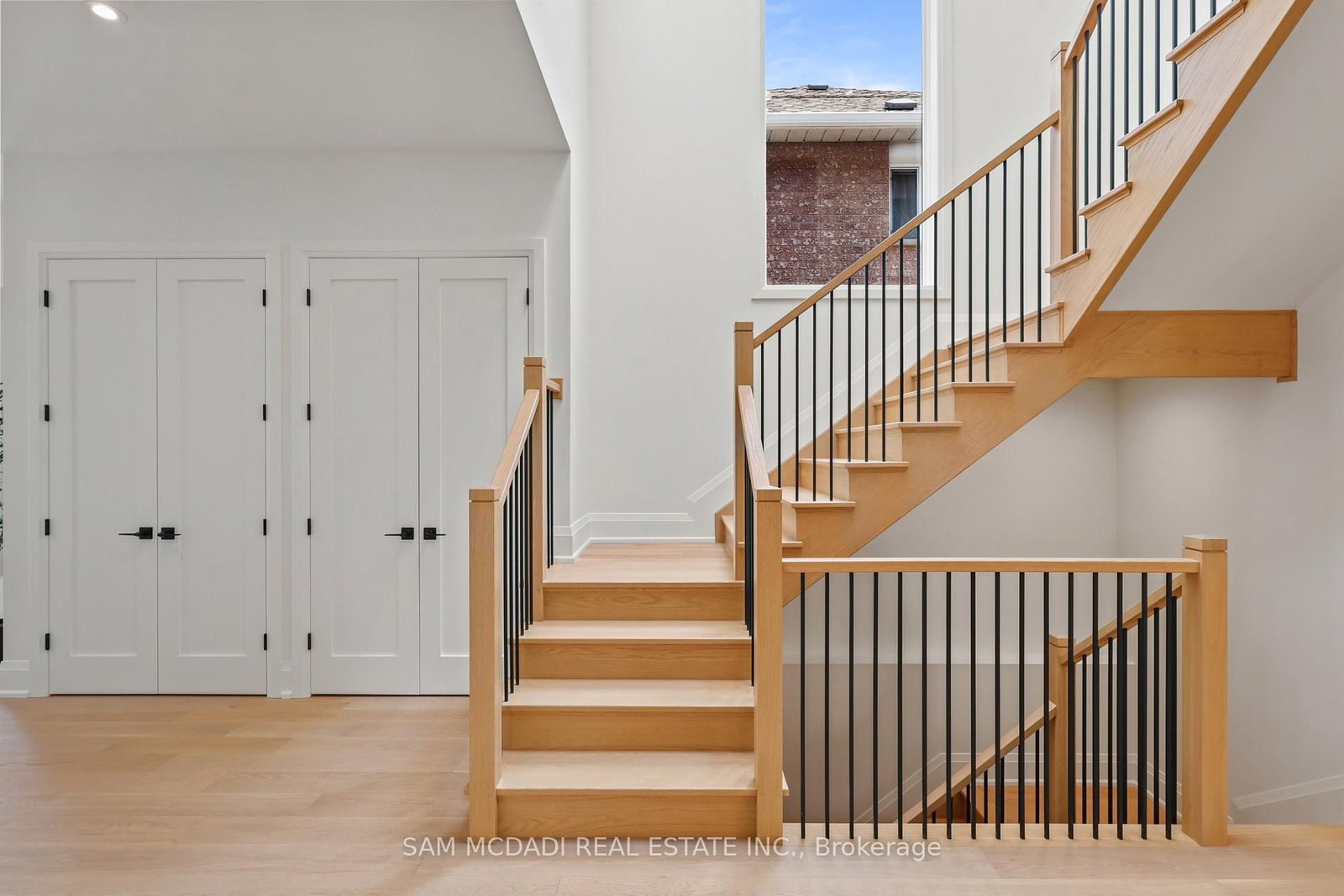 2350 Eighth Line • Oakville, ON photo 22