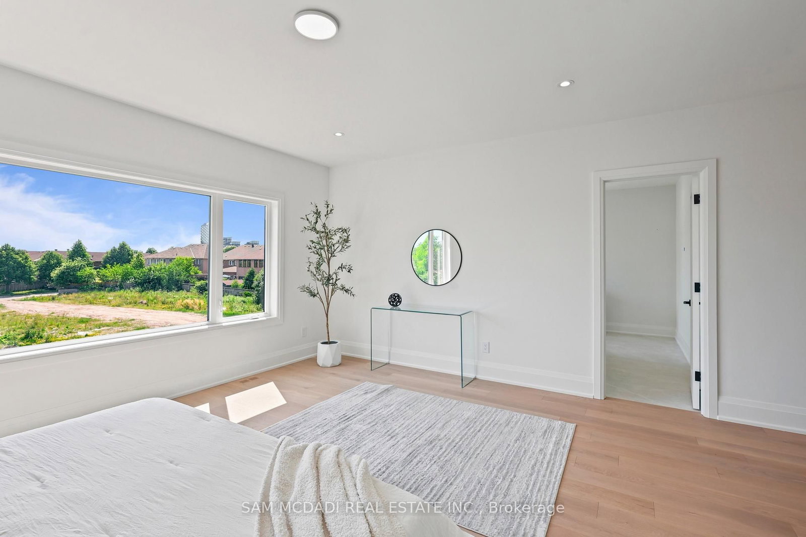 2350 Eighth Line • Oakville, ON photo 26