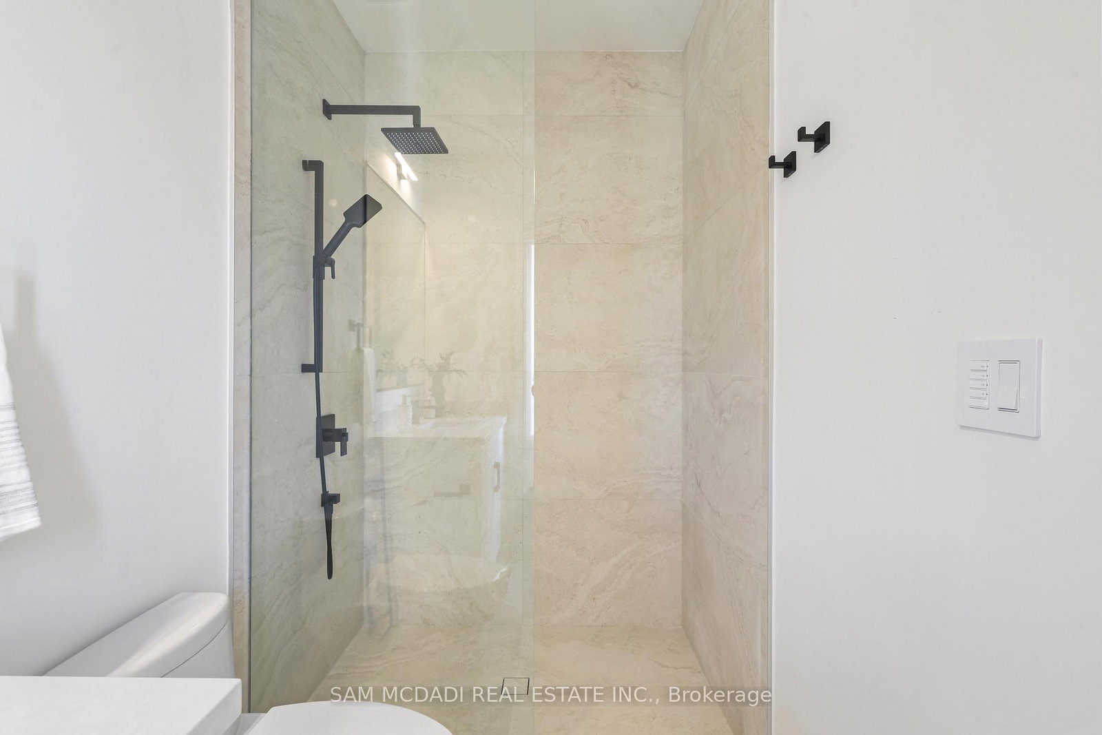 2350 Eighth Line • Oakville, ON photo 40