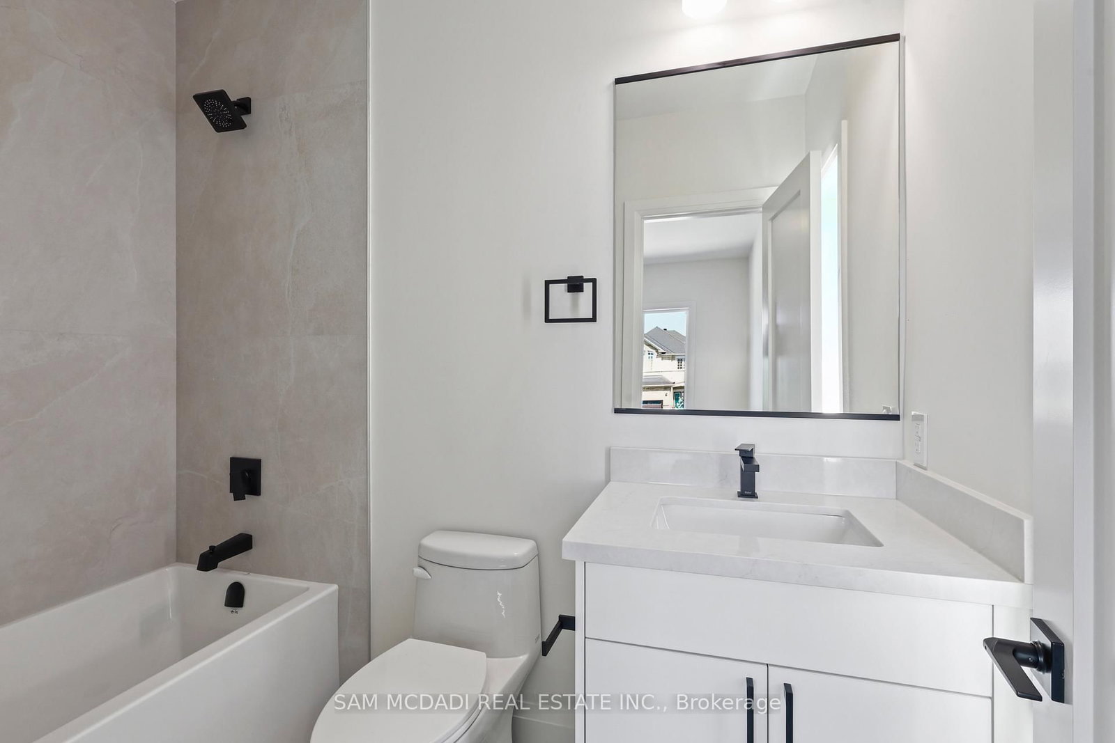2350 Eighth Line • Oakville, ON photo 43