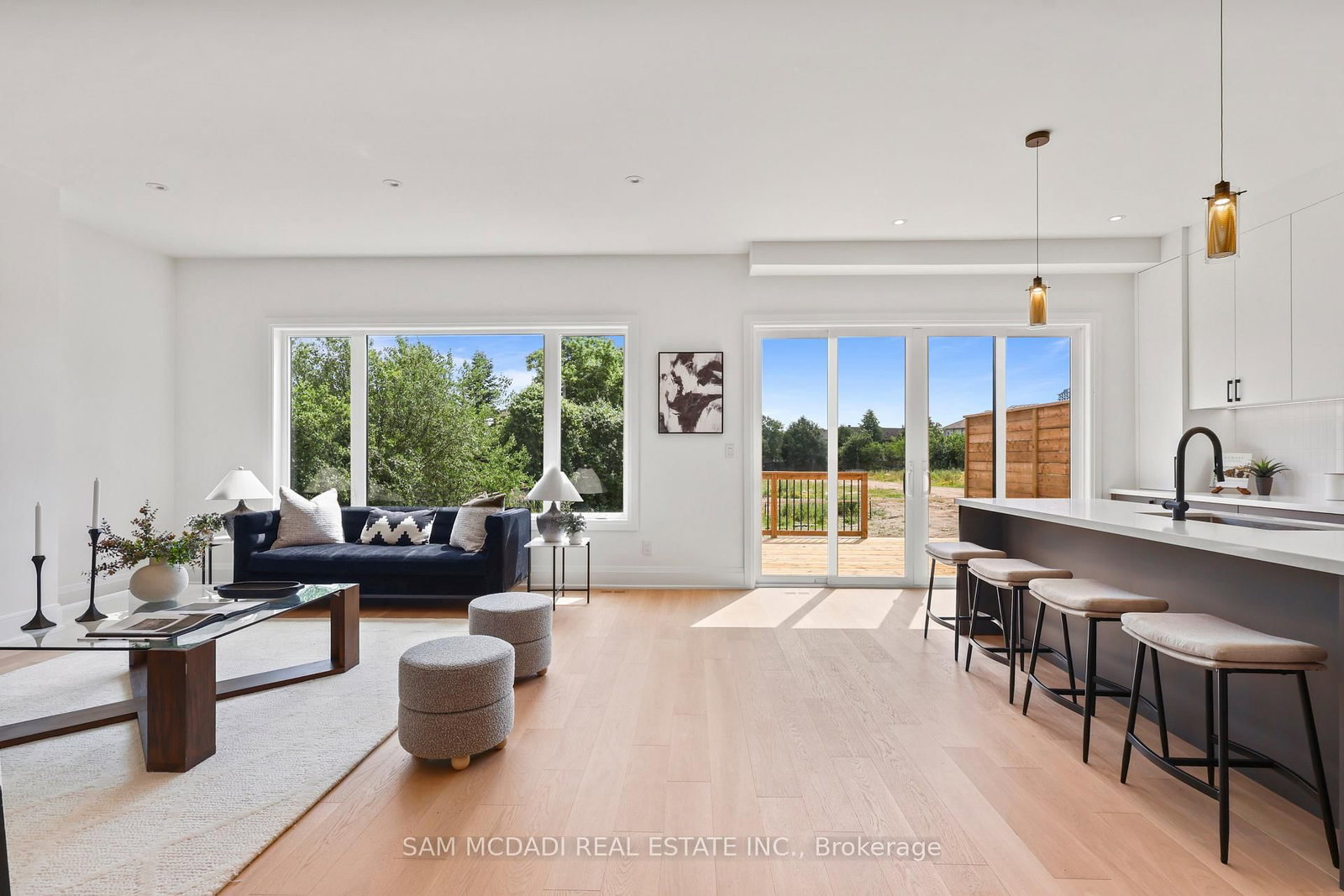 2350 Eighth Line • Oakville, ON photo 9
