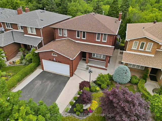 29 Sunforest Drive
