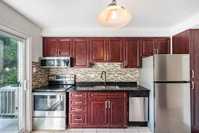 2155 Pashak Mississauga,ON L5A 1H8 — Photo 10