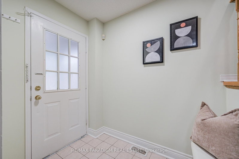 52 - 5420 Fallingbrook Drive
