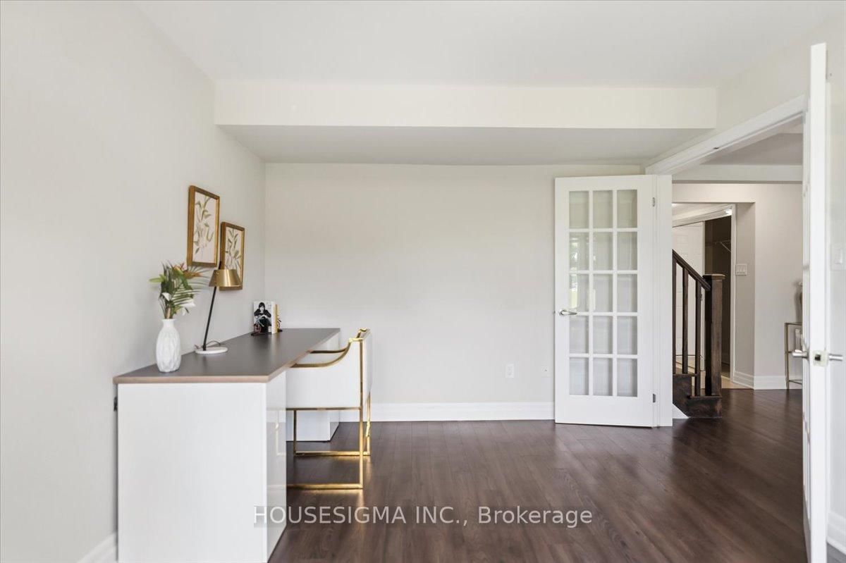 3 Eckford Lane • Brampton, ON photo 12