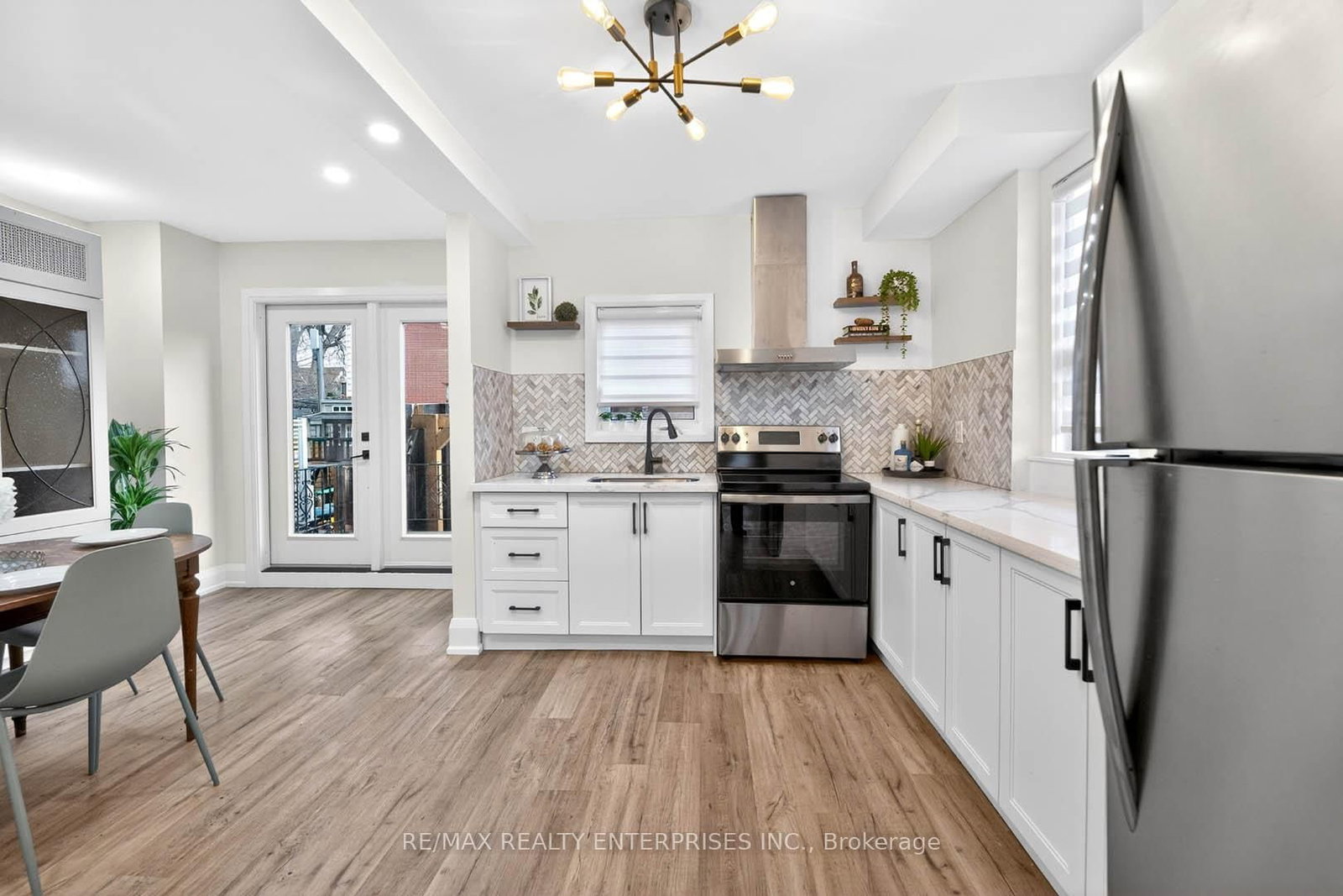 41 Greenlaw Avenue • Toronto, ON photo 17