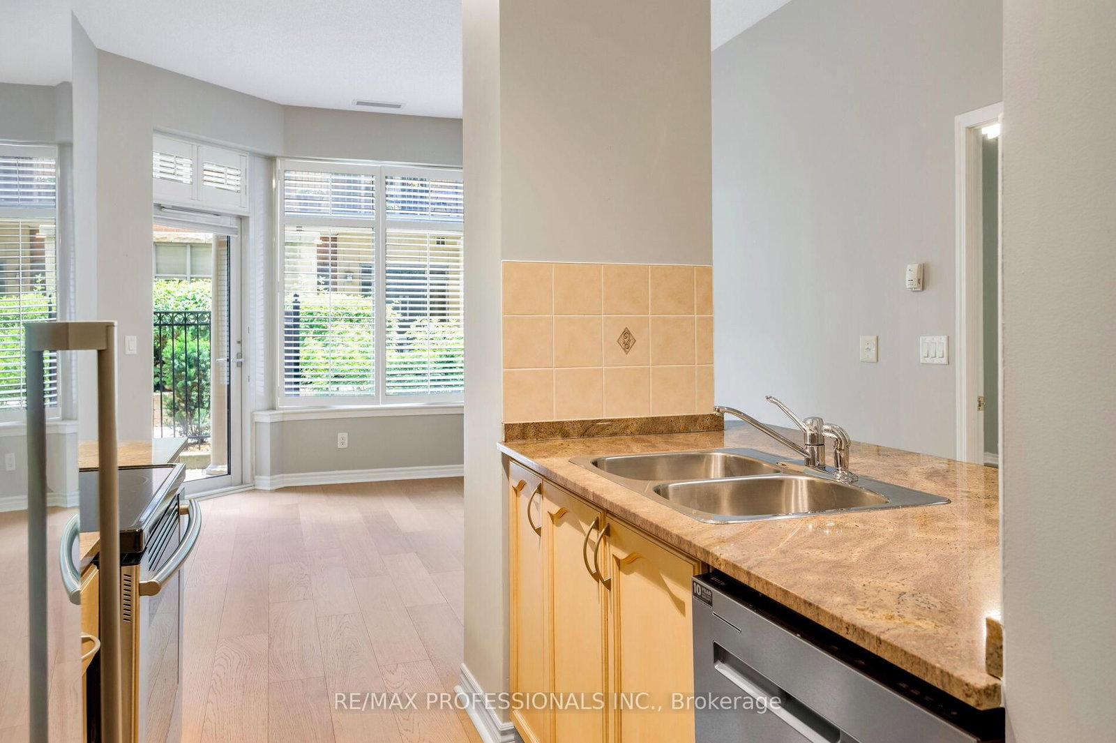 350 Princess Royal Drive • #102 • Mississauga, ON photo 14