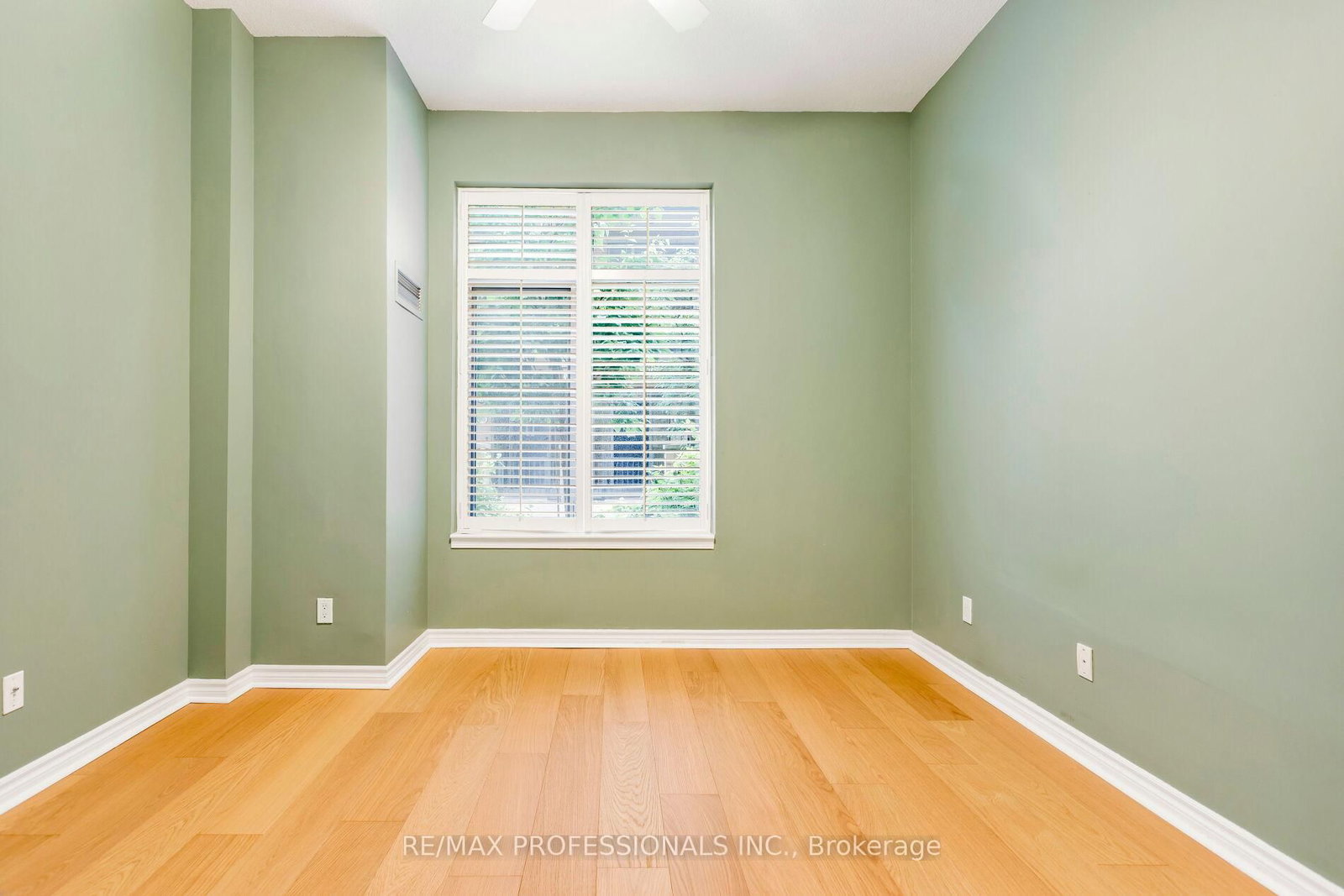 350 Princess Royal Drive • #102 • Mississauga, ON photo 24