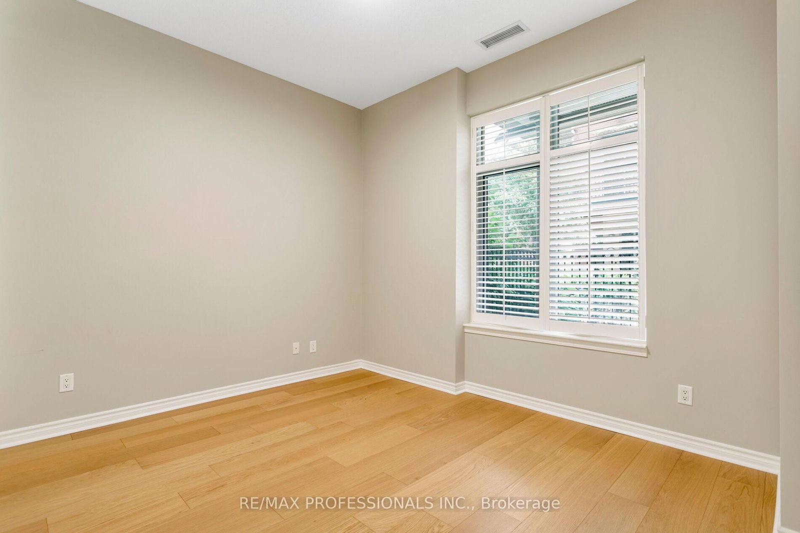 350 Princess Royal Drive • #102 • Mississauga, ON photo 31