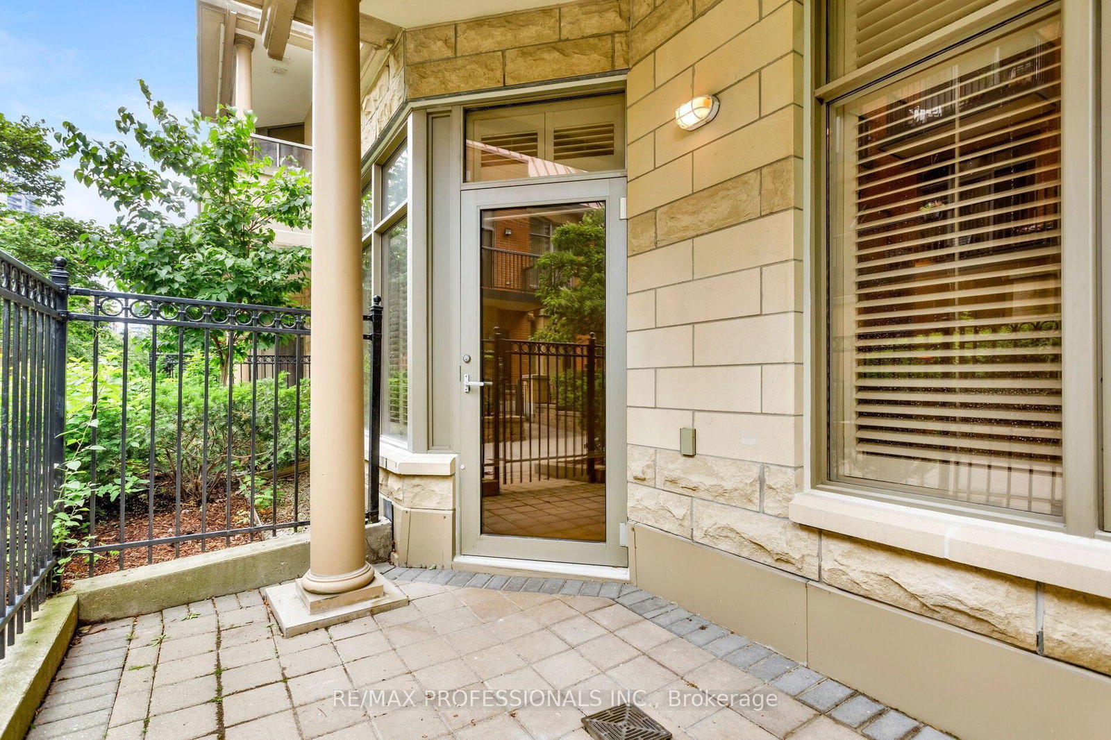 350 Princess Royal Drive • #102 • Mississauga, ON photo 6