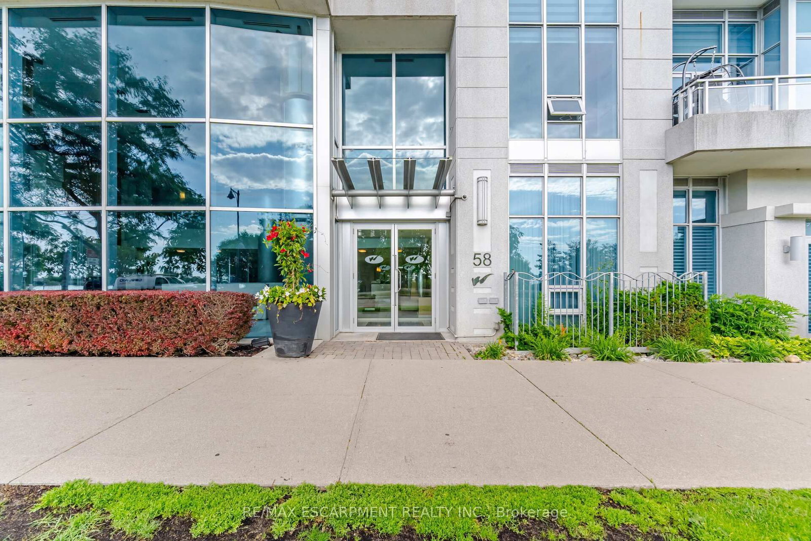 330-58 Marine Parade Drive, Toronto, ON, photo 5