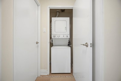 8 Lisa Brampton,ON L6T 4S6 — Photo 27