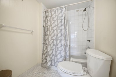 8 Lisa Brampton,ON L6T 4S6 — Photo 28