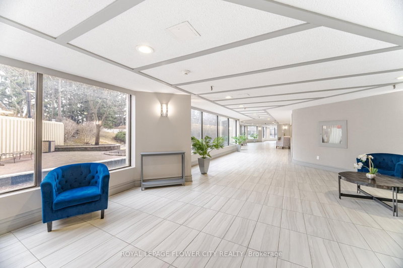 8 Lisa Brampton,ON L6T 4S6 — Photo 38